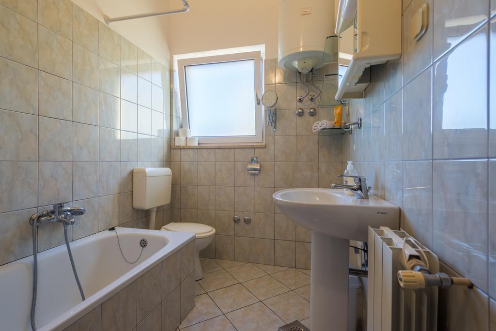Apartment Majoran Pula Luaran gambar