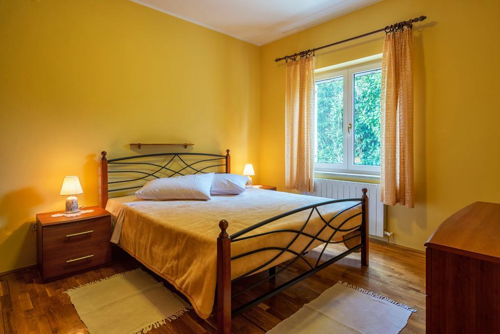Apartment Majoran Pula Luaran gambar