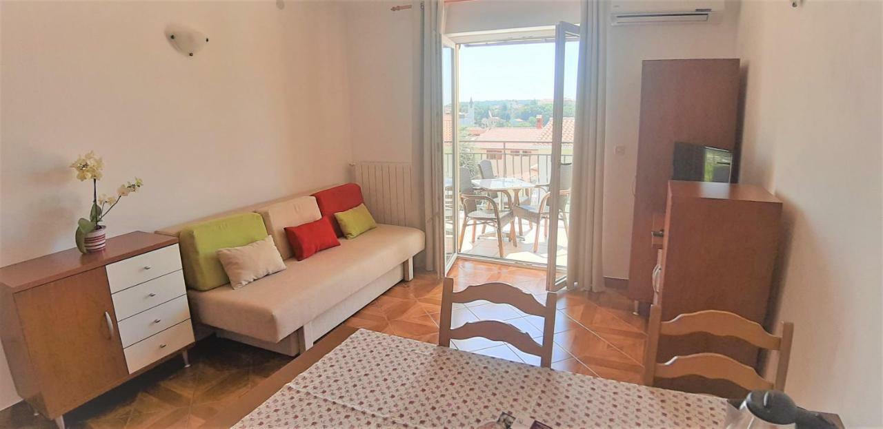 Apartment Majoran Pula Luaran gambar